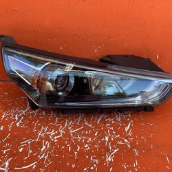 2017 2019 HYUNDAI IONIQ RIGHT PASSENGER XENON HEADLIGHT OEM 2018 