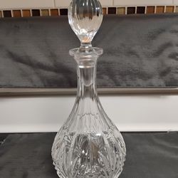 Elegant Wine Decanter- Vintage