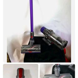 Dyson Cyclone V11 Animal Bagless Vacuum Cleaner Silver - Wand & Head NO CHARGER 

