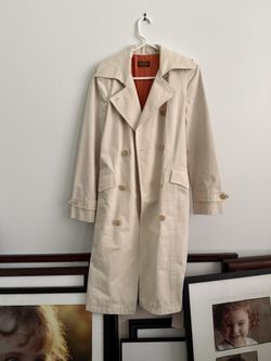 Tods Trench Coat size 40