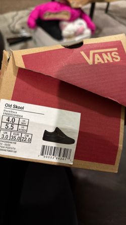 Vans Old Skool Size 4  (M) Black