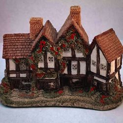 Vintage Tudor Style Cottage Figurine 