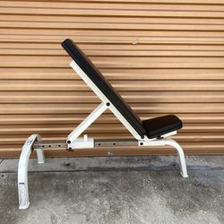 Commercial Hoist Adjustable Weight Bench - Flat / Incline / Shoulder Press