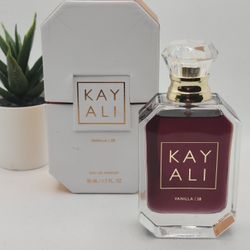 KAYALI 

VANILLA | 28 Eau de Parfum

1.7 fl 