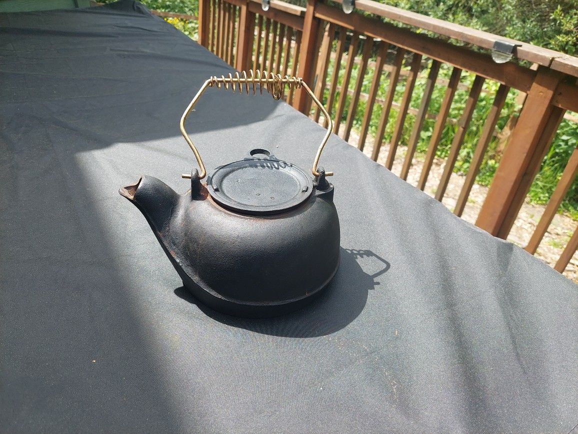 Vintage Cast Iron Kettle