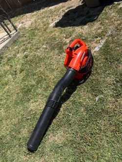 ECHO
170 MPH 453 CFM 25.4 cc Gas 2-Stroke Handheld Leaf Blower