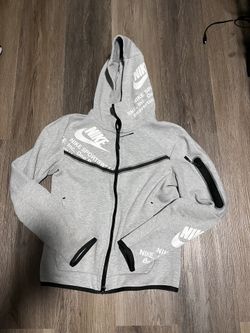 Nike tech