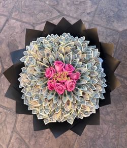 GRADUATION LEI/ BOUQUETS