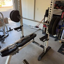 BENCH PRESS ANS WEIGHTS