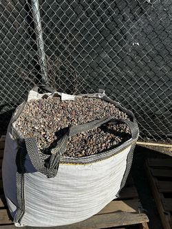 1/2” AZ River Rock