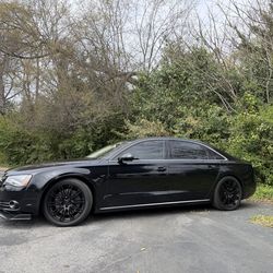 2012 black Audi A8L