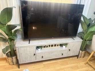 Aspenhome Zane Console 70"/ TV Stand 70"