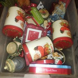 Assorted Christmas Decor 