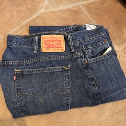 38x34 denim jeans   (569 levi)