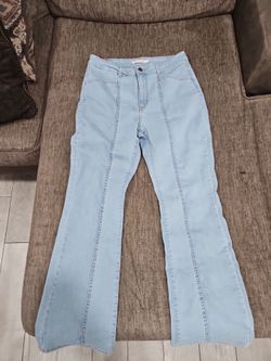 Levi's 725 high rise bootcut jeans