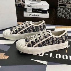 Women’s Shoes