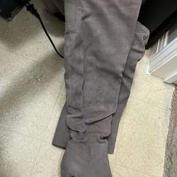 Women’s Boots Size 7