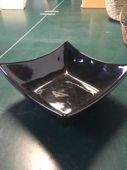 Black square dish