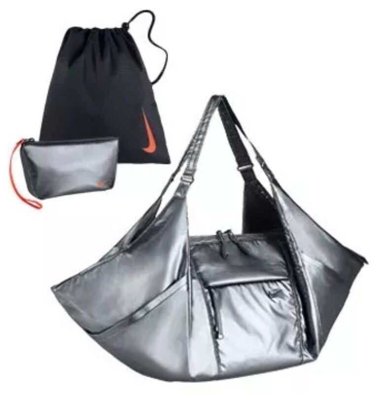 Nike Victory Womens Gym Tote Carryall Duffle Yoga Bag Metallic Silver