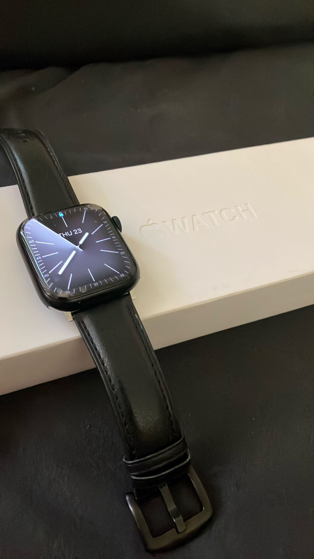 Apple Watch Series 9 45mm CELLULAR 