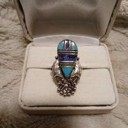 Beautiful Sterling Silver Ring with Turquoise 