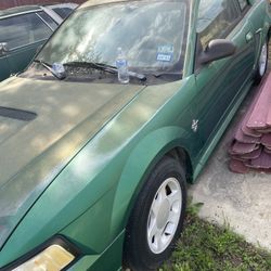 1999 Ford Mustang