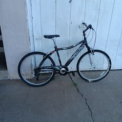 Men's 26 Inch 21speed Avalon Paint Is Ruff On The Bike Runs Excellent $30 Firm Sold As Is 