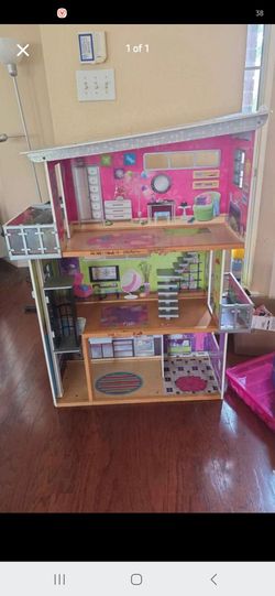 Dollhouse
