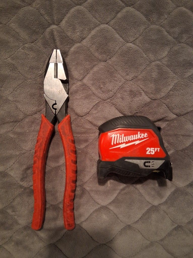 Milwaukee Lineman Pliers And 25ft Magnetic Tape