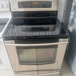 STOVE LG . Price Including Delivery 