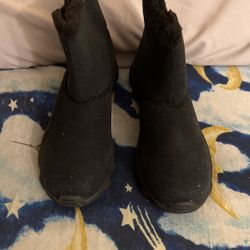 Woman’s Boots 