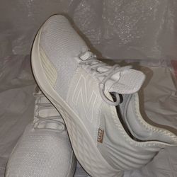 New Balance Fresh Foam Women’s - Size 9 - Excellent Condition