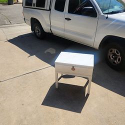 24 x 17 x 22" tall, nice project end table