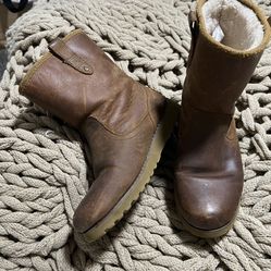 Ugg Ankle Boots REDWOOD Chestnut Leather