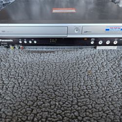 Panasonic DVD / VCR Combo Player DMR-ES35V