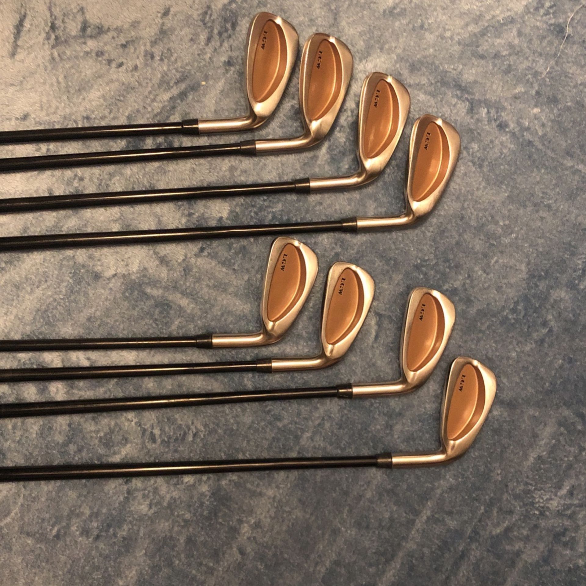 Vintage Leyland LGW RH Golf Set 3,4,5,6,7,8,9 ,P Golf Clubs With Graphite Stiff Flex Shaft