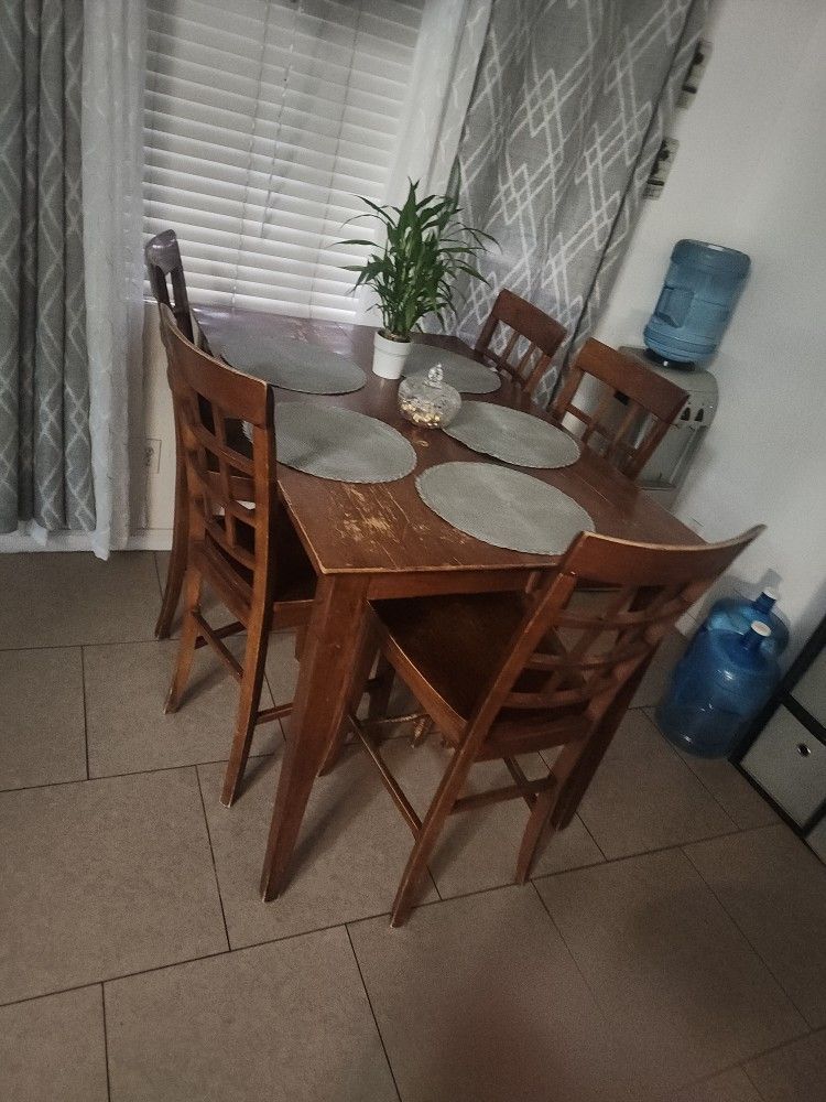 8 Chair Dining Table