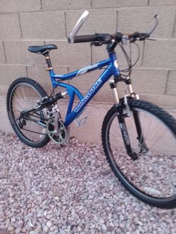 NICE BIKE MONGOOSE PATHFINDER ALUMINUM TIRES SIZE 26