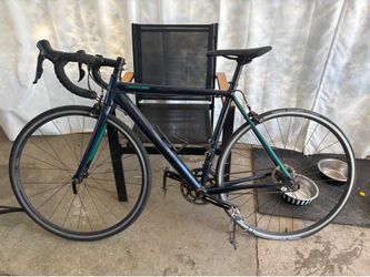 Cannondale road bike