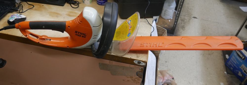 STIHL ELECTRIC HEDGE TRIMMER HSE 80 PRE OWNED 874253-2