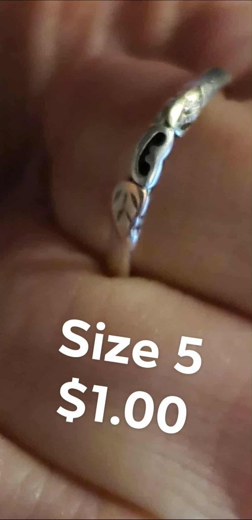 🩷 Size 5 Ring - Still Available