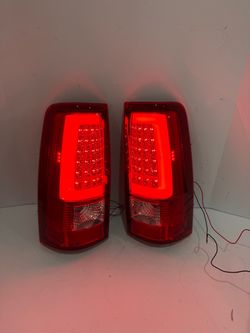 Chevy Silverado 2003-2006 tail lights