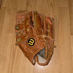 Wilson A1610 Elite 1 Baseball Glove, 13” Pattern Leather Glove