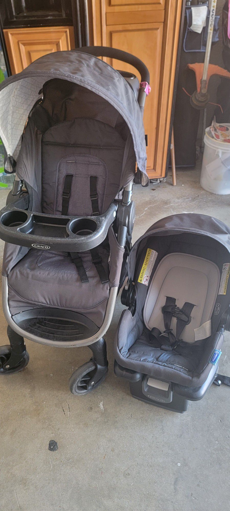 Graco Travel SysTem Carseat/stroller 
