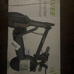 Navee V25 Pro E Scooter Box Closed Never Opened 