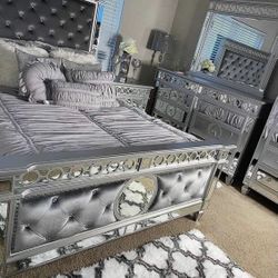 5PC Varian Gray Velvet Mirrored Bedroom Set