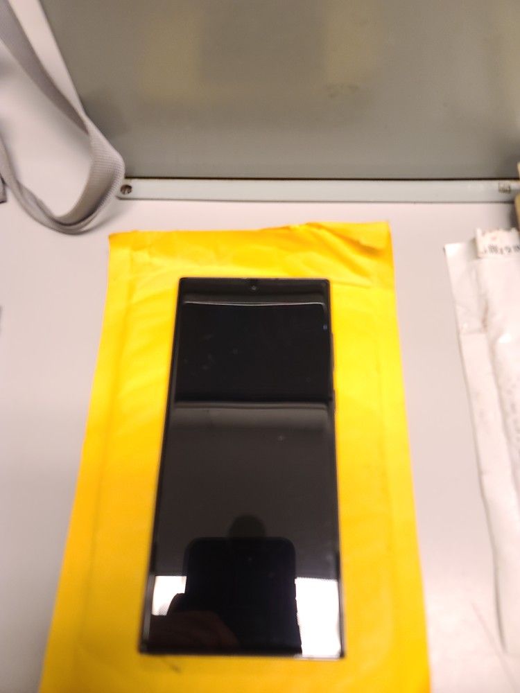 Samsung  Galaxy S22 Ultra  T Mobile  Unlocked 