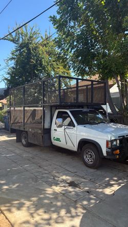 1988 Nissan Pickup