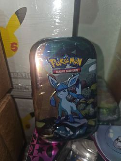 $35 Prismatic mini tin Glaceon Pokemon TCG