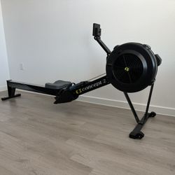 Like new Concept 2 Erg Model D rower with PM5 - Crossfit HYROX Rowing machine